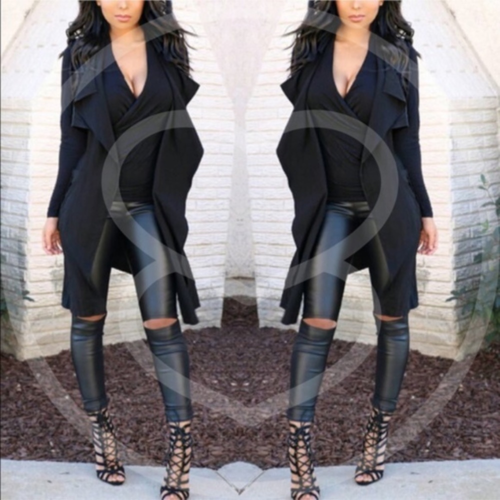 01 Black Cut out knee Fitted Sexy Vegan leather leggings - Picture 3 of 5